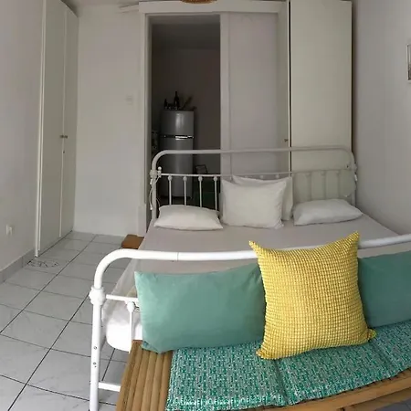 Garden Chill-room With Its Own Garden And Kitchen * Hvar Town