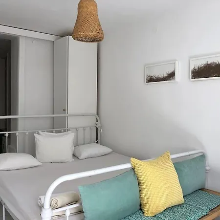 Garden Chill-room With Its Own Garden And Kitchen