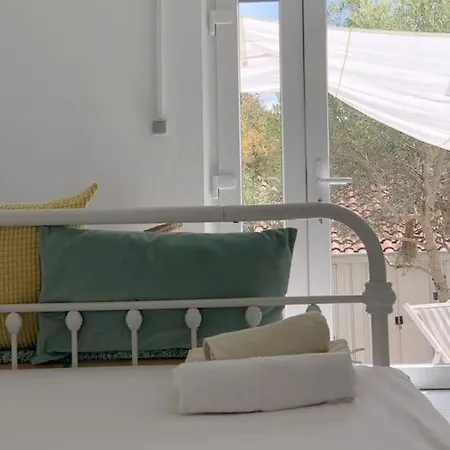 Garden Chill-room With Its Own Garden And Kitchen Appartement Hvar Town